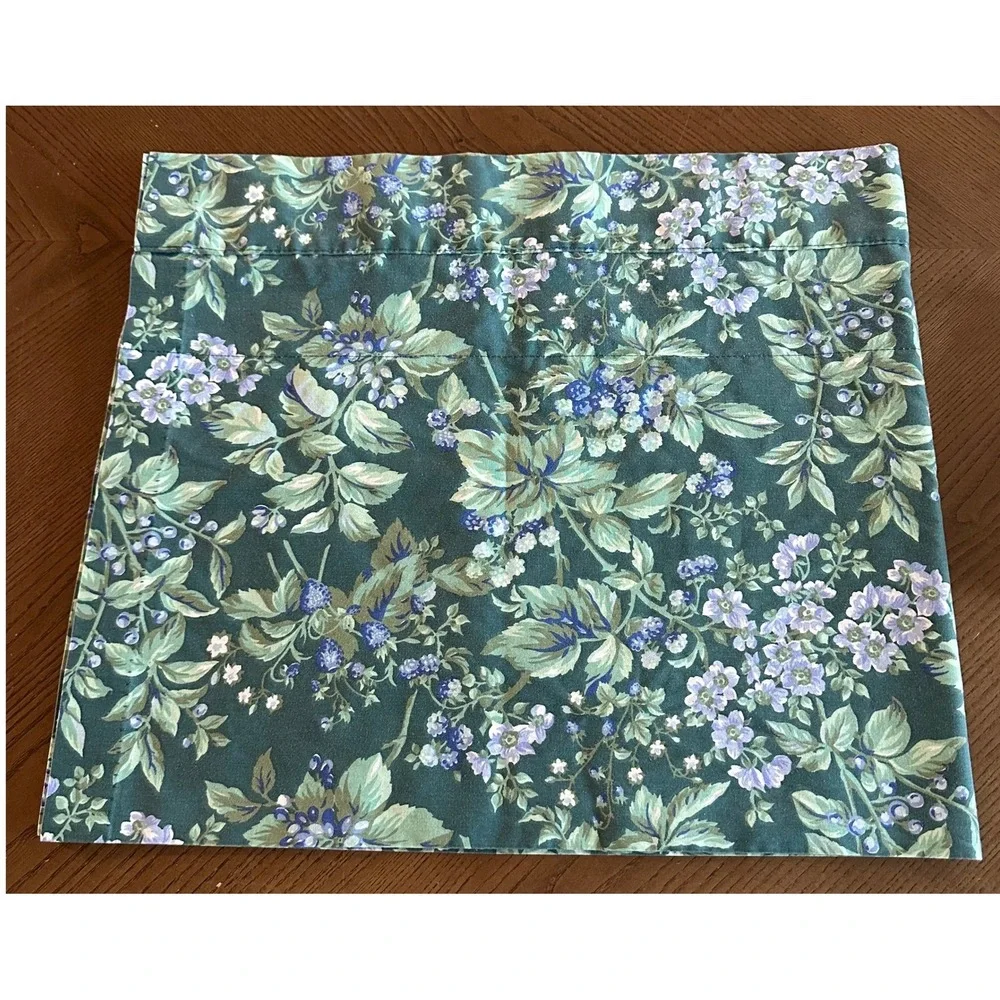 Vintage Laura Ashley Bramble Berry Blouson Valance Rod Pocket 84'' x 18''